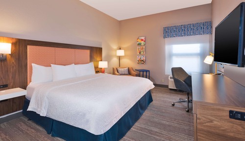 Room, 1 King Bed, Accessible, Non Smoking (Hearing)