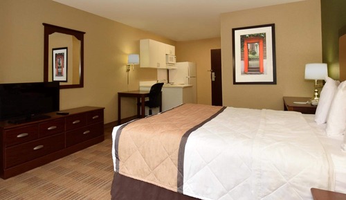 Room, 1 King Bed, Non Smoking, Kitchen