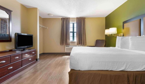 Room, 1 Queen Bed, Non Smoking, Kitchen