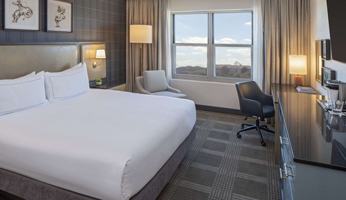 Room, 1 King Bed, Courtyard View