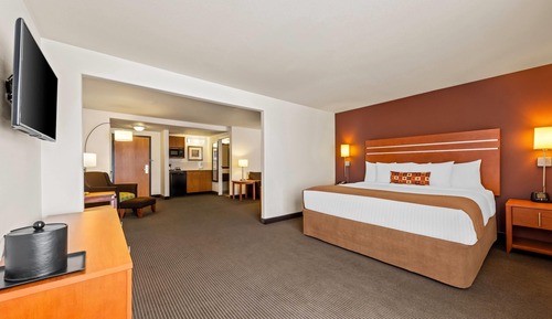 Jr. Executive Suite, King Bed, Non Smoking