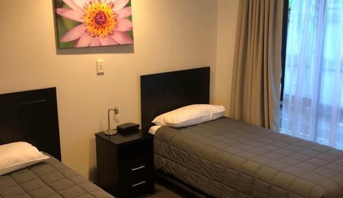 Family Suite, Multiple Beds, Non Smoking, Kitchenette (Suite)