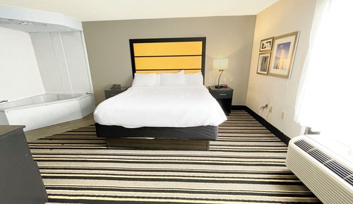 Suite, 1 Bedroom, Jetted Tub