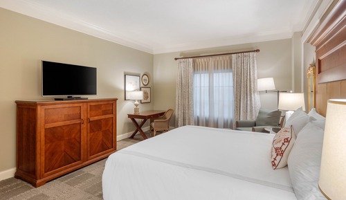 Deluxe Room, 1 King Bed