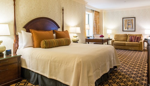 Deluxe Room, 1 King Bed, Accessible