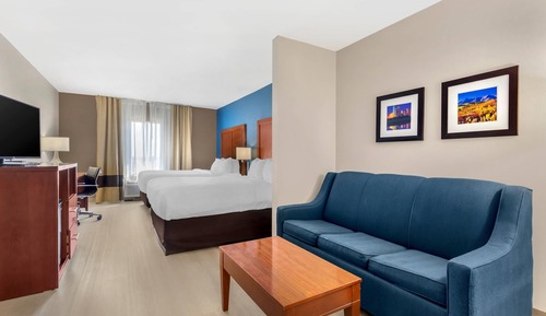 Suite, Multiple Beds, Accessible, Non Smoking
