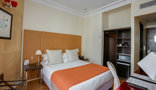 Family Privilege Room ( 2 Rooms) - Complimentary soft minibar,courtesy tray,Chromecast,digital press