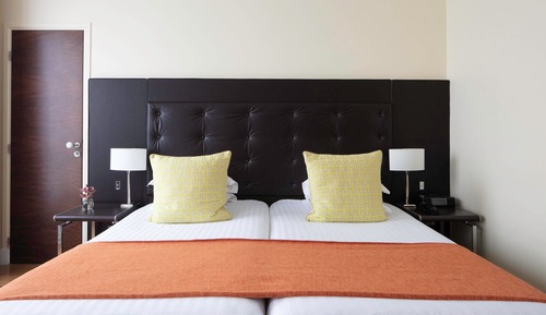 Superior Twin Room - Complimentary soft minibar,courtesy tray, Chromecast and digital press