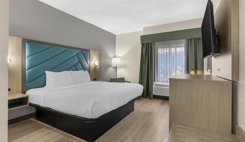 Standard Room, 1 King Bed, Accessible, Non Smoking