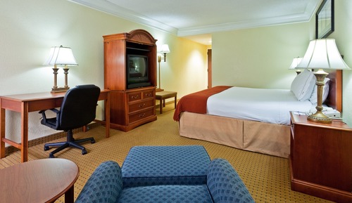 Standard Room, 1 King Bed, Accessible (Mobility, Accessible Tub)