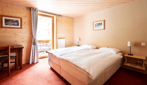 Economy Double Room, Private Bathroom, City View