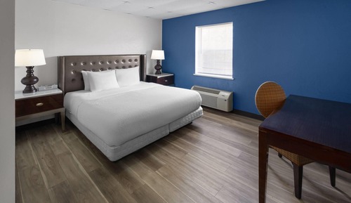 Suite, Multiple Beds, Non Smoking