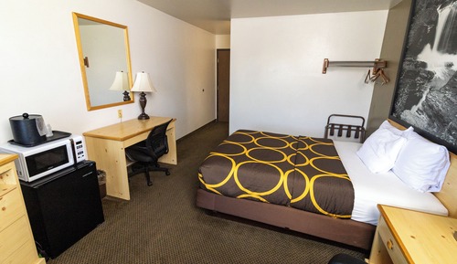 Standard Room, 1 Queen Bed, Accessible, Non Smoking