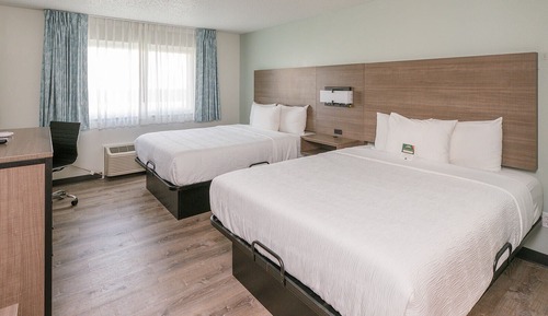 Standard Room, 2 Queen Beds, Pets Allowed, Ground Floor