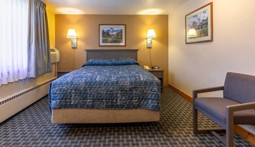 Room, 1 Queen Bed (Accessible)