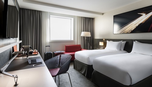 Deluxe Room, 2 Twin Beds (Defense view)