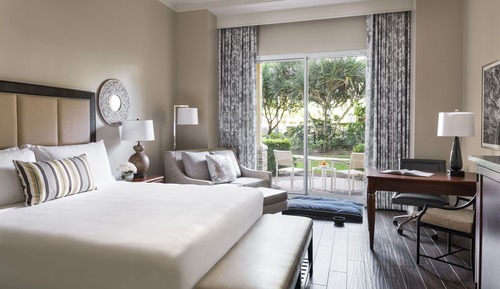 Room, 1 King Bed (Balcony)
