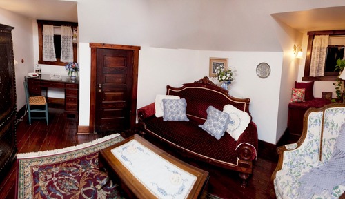 Superior Suite, 1 Bedroom, Bathtub, Garden View
