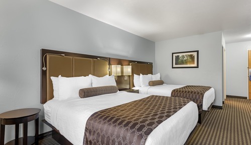 Executive Room, 2 Queen Beds, Non Smoking, Refrigerator & Microwave