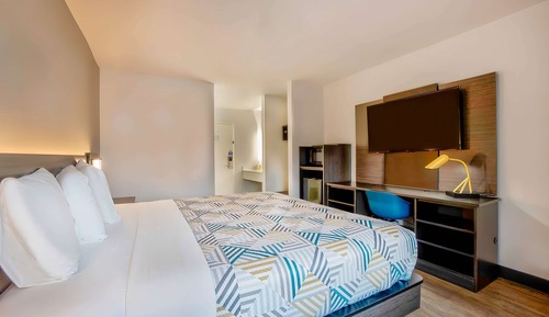 Standard Room, 1 Queen Bed, Non Smoking