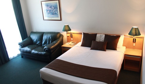 Queen Room - Holiday Special