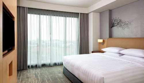 Suite, 1 Bedroom, City View