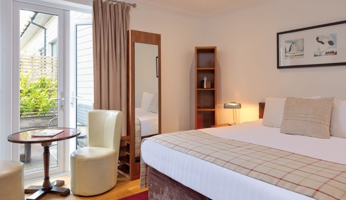 Superior Double Room, 1 King Bed, Patio, Garden View