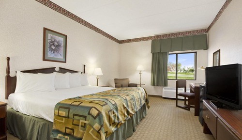 Standard Room, 1 King Bed