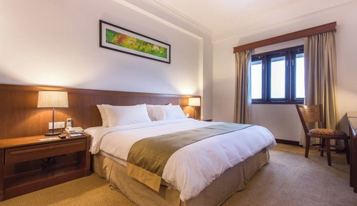 Deluxe Room, 1 King Bed