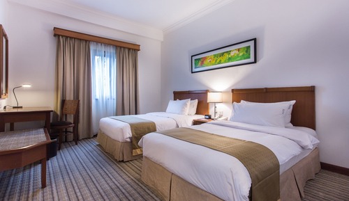 Room, 3 Bedrooms
