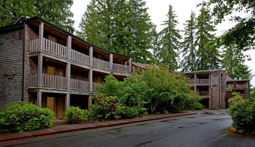 Lakeside Room Double Queen