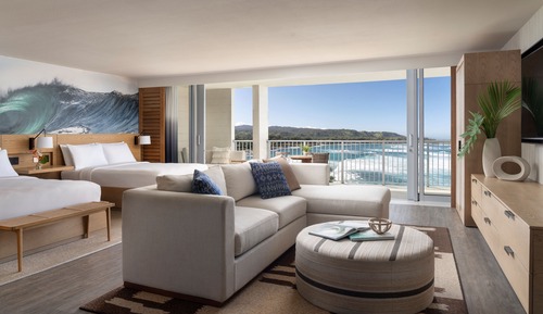 Suite, 2 Queen Beds, Lanai, Oceanfront (Mobility/Hearing Access, Roll-in Shwr)