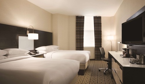 Room, 2 Queen Beds, Accessible (Roll-In Shower)