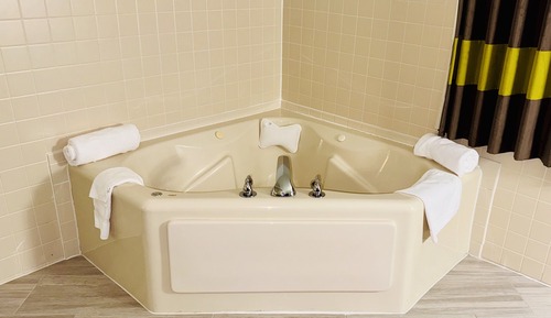 Deluxe King Suite with Spa Bath, Non Smoking