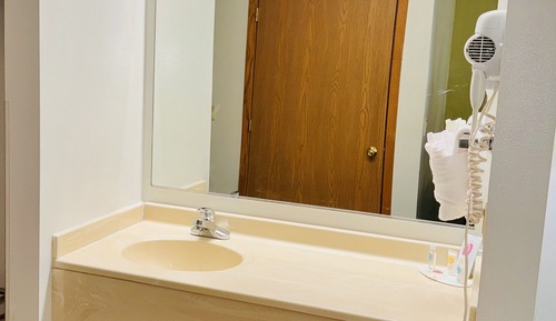 Superior Queen Suite, 3 Queen Beds, Non Smoking