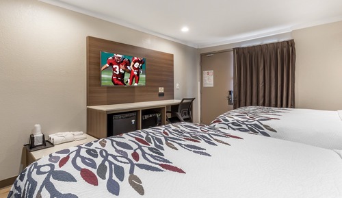 Deluxe Room, 2 Queen Beds, Accessible, Non Smoking