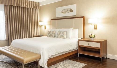 Classic Room, 1 King Bed