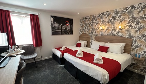 Standard Room, Multiple Beds, Non Smoking