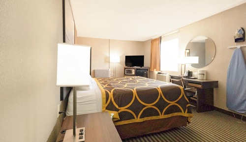 Suite, 1 King Bed, Non Smoking