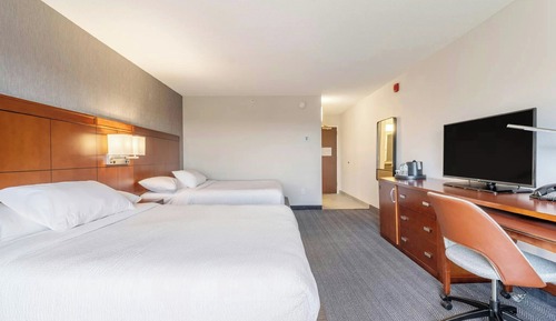 Room, 2 Queen Beds, Hearing Accessible (Transfer Shower & Accessible Bathtub)