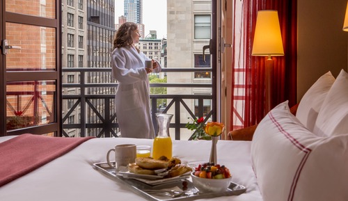 Standard Room, 1 King Bed, Balcony