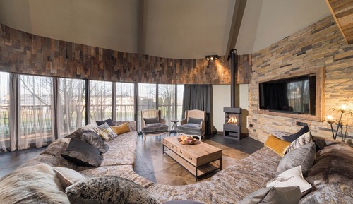 Treehouse Loft Suite