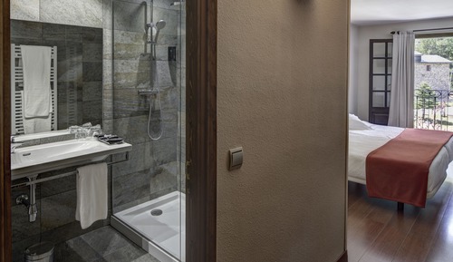 Basic Quadruple Room