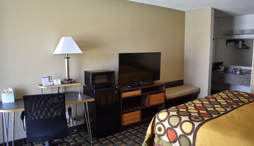 Standard Room, 1 King Bed