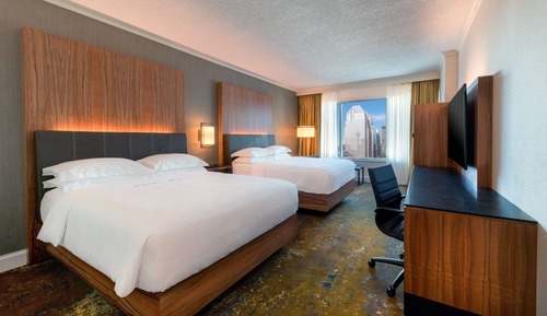 Room, 2 Queen Beds (Club Access)