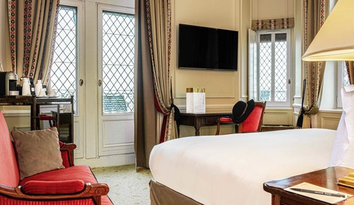 Suite, 1 King Bed