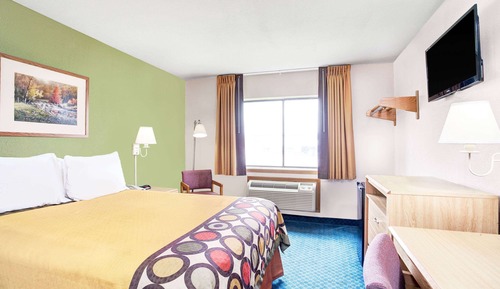 Standard Room, 1 Queen Bed