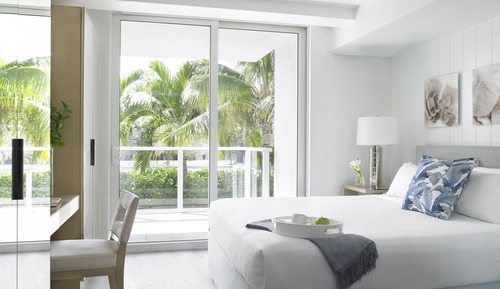 Standard Suite, 1 King Bed, City View (Sunset View King)