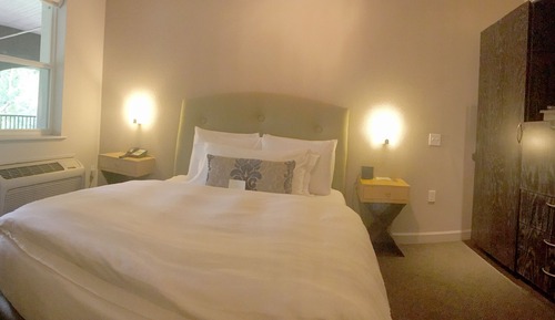 Room, 1 Queen Bed, Balcony