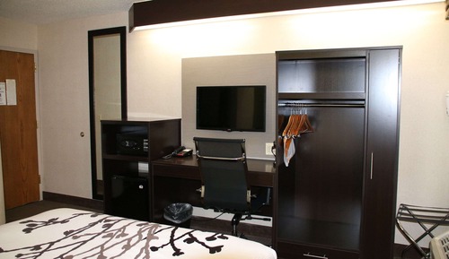 Standard Room, 1 Queen Bed, Non Smoking